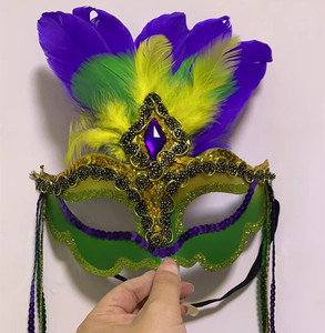 Máscara de Mardi Gras Morada, Verde y Dorada con Plumas, Máscara de Disfraces para Mujer, Máscaras de Plumas, Disfraces de Halloween, Recuerdos para Fiestas - Product Image 2