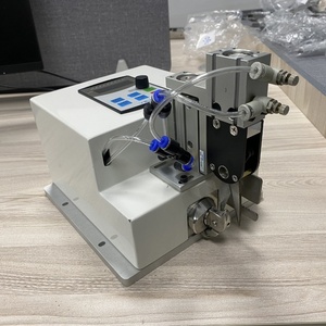 Macchina confezionatrice semi automatica per legatura e annodatura - Product Image 1