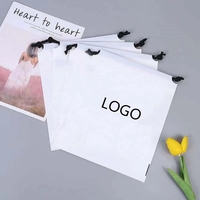 Sac de rangement givré en plastique avec cordon de serrage, personnalisable, pour serviettes de visage, maquillage, vêtements vierges et chaussettes