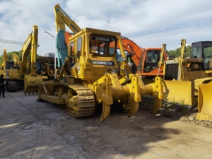 Bulldozer sur chenilles Caterpillar CAT D7G d'occasion, capacité de la benne de 8,6 m, modèle 2023, moteur de 90 CV, fabriqué au Japon, en promotion - Product Image 5