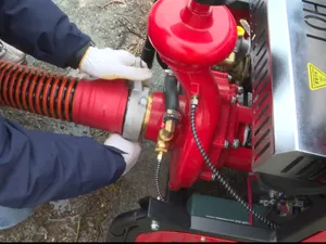 Pompe à incendie centrifuge à moteur à essence à deux cylindres et quatre temps