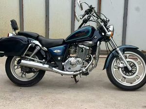 Motocyclette Cruiser d'occasion japonaise d'origine, bon état, faible kilométrage, très rentable - Product Image 3