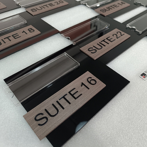 Placas Minimalistas para Puertas, Etiquetas de Número para Oficinas, Letreros de Nombre Reemplazables, Números Personalizados para Apartamentos y Casas - Product Image 2