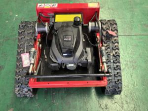 Mesin Pemotong Rumput Otomatis - Bersertifikat CE Berkualitas Tinggi Bertenaga Bensin Mesin 4-Tak Dikendalikan Jarak Jauh Pemotong Rumput 360 Derajat - Product Image 3