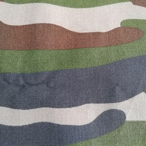 Imperméable 65% polyester 35% <span class=keywords><strong>coton</strong></span> TC <span class=keywords><strong>ripstop</strong></span> avec tissu d'impression de camouflage 200-40gsm tissu unfirom - Product Image 4