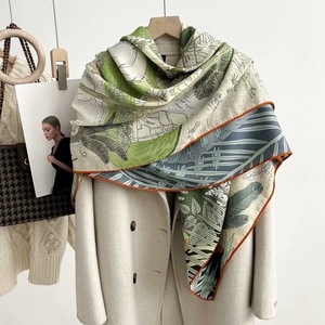 <span class=keywords><strong>Sciarpa</strong></span> in Seta e <span class=keywords><strong>Lana</strong></span> Bicolore 136cm, Aspetto di Alta Qualità, Grande, Versatile e Calda per Autunno e Inverno - Product Image 2