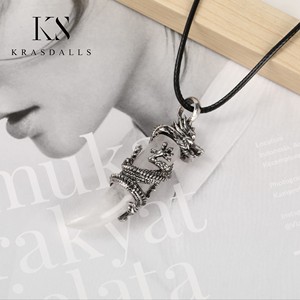 Collier en cristal en forme <span class=keywords><strong>de</strong></span> dent <span class=keywords><strong>de</strong></span> <span class=keywords><strong>loup</strong></span> Bijoux naturels en argent Pendentif améthyste enveloppé <span class=keywords><strong>de</strong></span> dragon Cadeau Pierre hexagonale <span class=keywords><strong>de</strong></span> guérison - Product Image 5