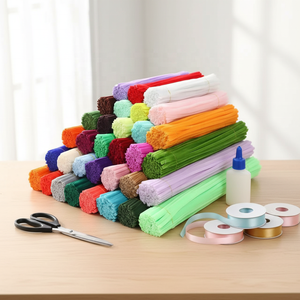 Projets de bricolage : Fils chenille colorés, nettoyeurs de tuyaux, fils pelucheux pour la création de fleurs artisanales - Product Image 2