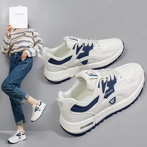 Chaussures de sport décontractées pour femmes, nouvelle conception, respirantes, semelles souples, tendance, antidérapantes, légères, chaussures décontractées haut de gamme - Product Image 1