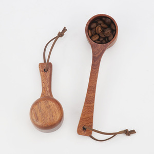 Cuillère doseuse à café en bois 10g, manche en bois massif avec cordon pour usage en cuisine - Product Image 1