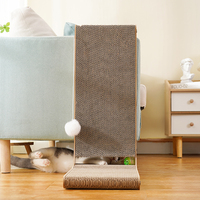 Griffoir vertical moderne en forme de L pour chat avec lit confortable, combo 2 niveaux, durable, anti-poussière, planche à gratter, jouet pour chat, emballé en carton