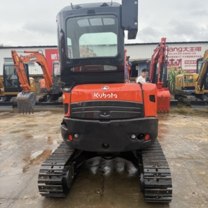 รถขุดตีนตะขาบ Kubota U27 มือสอง น้ำหนัก 2.7 ตัน สายพานยาง ห้องโดยสารติดแอร์ สภาพดี เหมาะสำหรับงานขนาดเล็ก - Product Image 6
