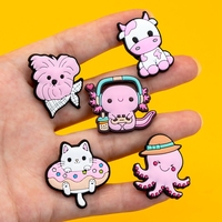 2025 nouveau Kawaii drôle 2D Pvc Animal chaussure dentelle breloques rose doux chien patte chat vache cochon oiseau concepteur chaussure breloques en vrac en gros