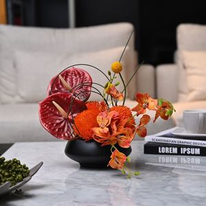 LO-1308 Arreglo de Flores Artificiales Rojas de Lujo Pre-elaborado, Centro de Mesa con Maceta para Sala de Estar, Entrada o Consola - Product Image 2