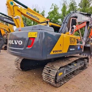 Excavatrice Volvo EC210D d'occasion en bon état, équipement hydraulique sur chenilles EC210BLC, machine de terrassement, matériel de creusement - Product Image 3