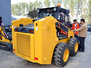 Chargeuse compacte à direction zéro rayon de braquage 3,1 tonnes 375B multifonctionnelle pour projets urbains et agricoles - Product Image 3