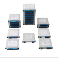 Divisor PLC de fibra óptica 1x4 LGX con inserción de tarjeta de casete Sc/APC de 1:2 puertos para uso en red