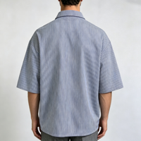 Polo en denim rayé 330g à col zippé, manches courtes, style vintage oversize, brodé, formel
