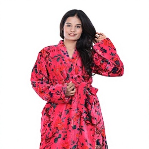 Robe Kimono en Velours Grande Taille Imprimé Oiseaux Roses pour Femme – Robe de Mariée Décontractée Écologique en Coton Velours pour Femme - Product Image 5