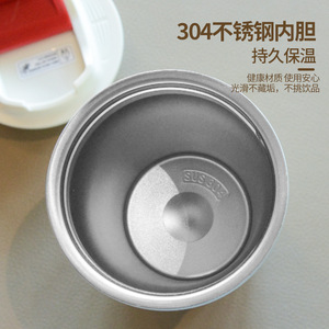 Vaso Térmico de Acero Inoxidable Gberta de 500 ml con Correa para Uso en Exteriores - Product Image 4