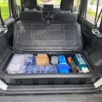 Accessoires Suzuki Jimny 2026 5 portes JC74 Boîte de rangement arrière avec couvercle rabattable en PE MKD Offroad