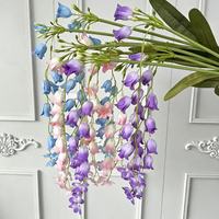 Fleur artificielle en soie faite à la main en gros, fleur de lys suspendue, carillon éolien, imperméable, léger, idéal pour plafond de salle de mariage