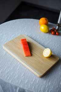 Tabla de Cortar de Madera de Estilo Natural Hecha con Madera de Acacia y Madera de Mango que Ofrece Durabilidad Ecológica - Product Image 2