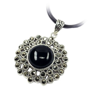 925 Perak Perhiasan Wanita Gaya Antik dengan Marcasite & Batu Akik Hitam Liontin Ukuran Besar - Product Image 1