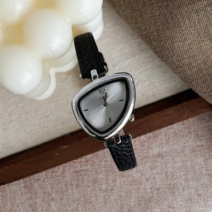 นาฬิกาข้อมือ Goldies New Square รุ่นเล็ก ดีไซน์หรูหรา หน้าปัดสวยงาม สำหรับผู้หญิง สไตล์วินเทจ - Product Image 1