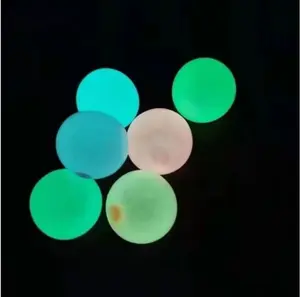 4.5CM TPR नरम चमकदार हवा चिपचिपा छत गेंदों चिपचिपा चमक दीवार गेंदों अंधेरे में चमक खिलौने बच्चों के लिए