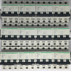 マルチ<span class=keywords><strong>9</strong></span> C60hタイプB <span class=keywords><strong>C</strong></span>トリプルポールMcb 3相ブレーカ新品オリジナルスポットPlc - Product Image 1