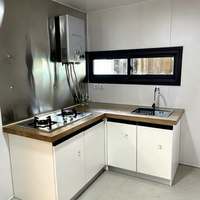 Capsule spatiale futuriste de 40 pieds, démontable, en forme de conteneur – Appartement extérieur respirant, mobile et au design moderne
