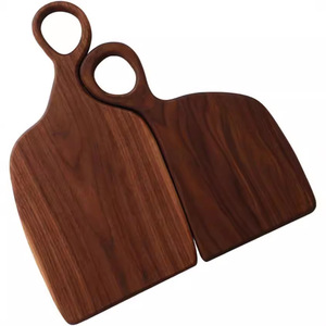 Planche à découper en bois de noyer avec poignée, plateau de service pour steak en bois massif, forme irrégulière, pour les fêtes - Product Image 5