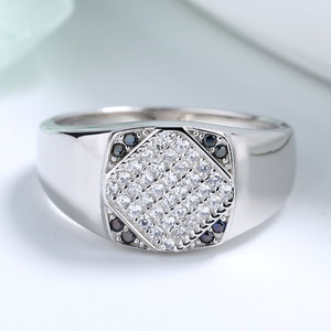 Anillo Yaeno Dubai, Joyería Estilo Miami, Anillo Ancho para Hombre en Plata de Ley 925 - Product Image 2