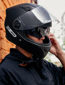 Vente en gros de casques de moto intégraux |   Norme de sécurité DOT |   Équipement de conduite toutes saisons 888 888 - Product Image 2