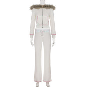 Conjunto Deportivo de Terciopelo T-0499 para Mujer, Estilo Urbano, Ecológico, con Capucha, Pantalones Largos de Punto en Contraste, Corte Regular - Product Image 3