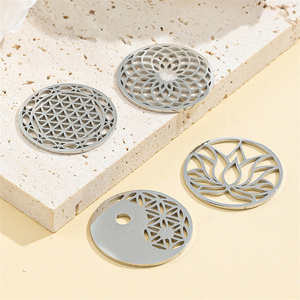 Yiwu-Colgante <span class=keywords><strong>de</strong></span> acero inoxidable con tres letras <span class=keywords><strong>de</strong></span> Kabbalah, símbolo sagrado <span class=keywords><strong>de</strong></span> fuerza, geométrico, sagrado - Product Image 4