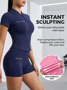 Comodo Completo Sportivo Estivo da <span class=keywords><strong>Donna</strong></span> <span class=keywords><strong>su</strong></span> <span class=keywords><strong>Misura</strong></span>: Giacca a Maniche Corte con Zip e Pantaloncini, Set 2 Pezzi - Product Image 4