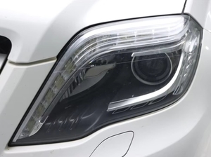 Voiture d'occasion 2015 Mercedes-Benz <span class=keywords><strong>GLK</strong></span> <span class=keywords><strong>300</strong></span> <span class=keywords><strong>4MATIC</strong></span> SUV Édition Extreme Fashion Haute Qualité Conduite à Gauche Essence Vente en Gros - Product Image 3
