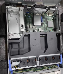 PCIe 4.0 High Throughput 24 NVMe <b>SSD</b> 368TB Storage AI ML Performance Computing Rack Server Stock PowerEdge R750 High-Performance - Product Image 2
