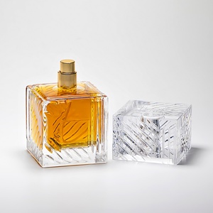 Nhà Máy Tùy Chỉnh Sang Trọng Bơm Phun Nước Hoa Chai Thủy Tinh Rõ Ràng Rỗng Vuông <span class=keywords><strong>100Ml</strong></span> Chai Nước Hoa - Product Image 2