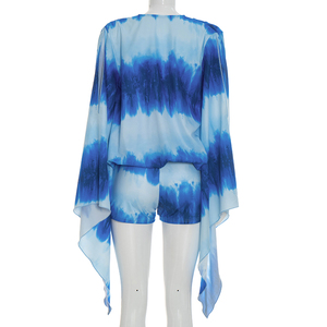 Viviblook D26ST156 Conjunto de verano para mujer, estampado Tie Dye, mangas acampanadas, top con abertura, pantalones cortos, conjunto informal de dos piezas - Product Image 3