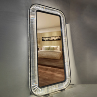 Miroir décoratif de style industriel de luxe, grand format, sur pied, en cristal avec LED pour salle à manger