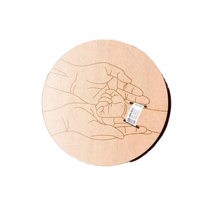 Tableau d'affichage commémoratif de <span class=keywords><strong>naissance</strong></span> de nouveau-né en bois sculpté à <span class=keywords><strong>la</strong></span> main logo de <span class=keywords><strong>naissance</strong></span> de <span class=keywords><strong>bébé</strong></span> panneau commémoratif en bois - Product Image 1