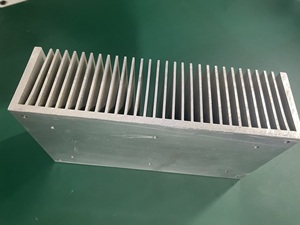 Radiatore in alluminio macchina CNC radiatore in alluminio ad alta densità radiatore in alluminio raffreddato ad aria - Product Image 5