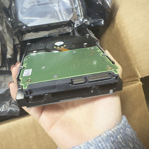 Disque dur d'occasion Hitachi 12 To en parfait état, SATA 3.0 - Product Image 2