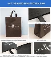 Échantillon gratuit! Sacs de courses réutilisables en tissu non tissé rouge personnalisés avec logo, motif, type de lettre pour cadeaux