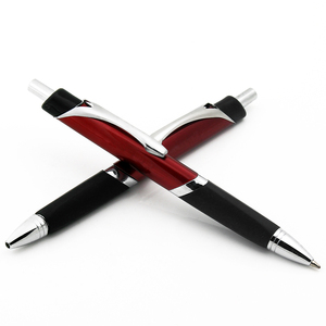 ปากกาลูกลื่นโลหะทรงสามเหลี่ยมขายดี พร้อมโลโก้ปรับแต่งได้ ใช้ไส้ปากกา Parker หมึกดำ/น้ำเงิน สำหรับโปรโมชั่น - Product Image 2