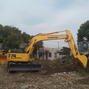 Excavadora Usada Komatsu PC128 de 12.8 Toneladas, Motor Cummins, Bomba Hidráulica Kawasaki, Motor Original Japonés, 1200-2000 Horas, 90% Nueva - Product Image 5