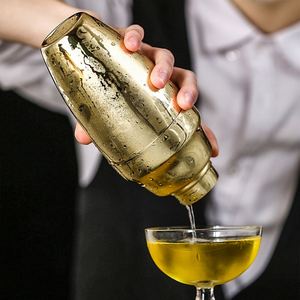 Coctelera Royal de 550 ml, Acero Inoxidable 304, Acabado Cepillado, Color Latón Antiguo, con Colador Integrado, para Martini, Vino, Cócteles - Product Image 2